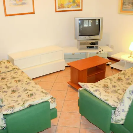Modern Holiday In Cola With Private Pool Bardolino