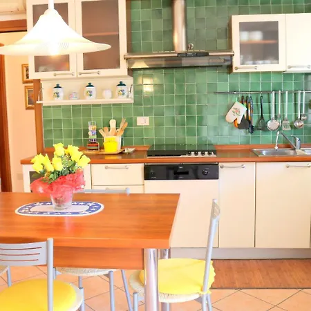 펜션 Modern Holiday In Cola With Private Pool